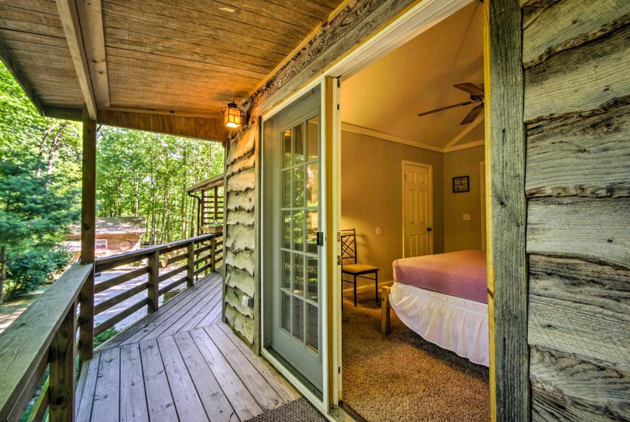 רובינסוויל Cozy The Woodshop Cabin With Deck And Forest Views! מראה חיצוני תמונה